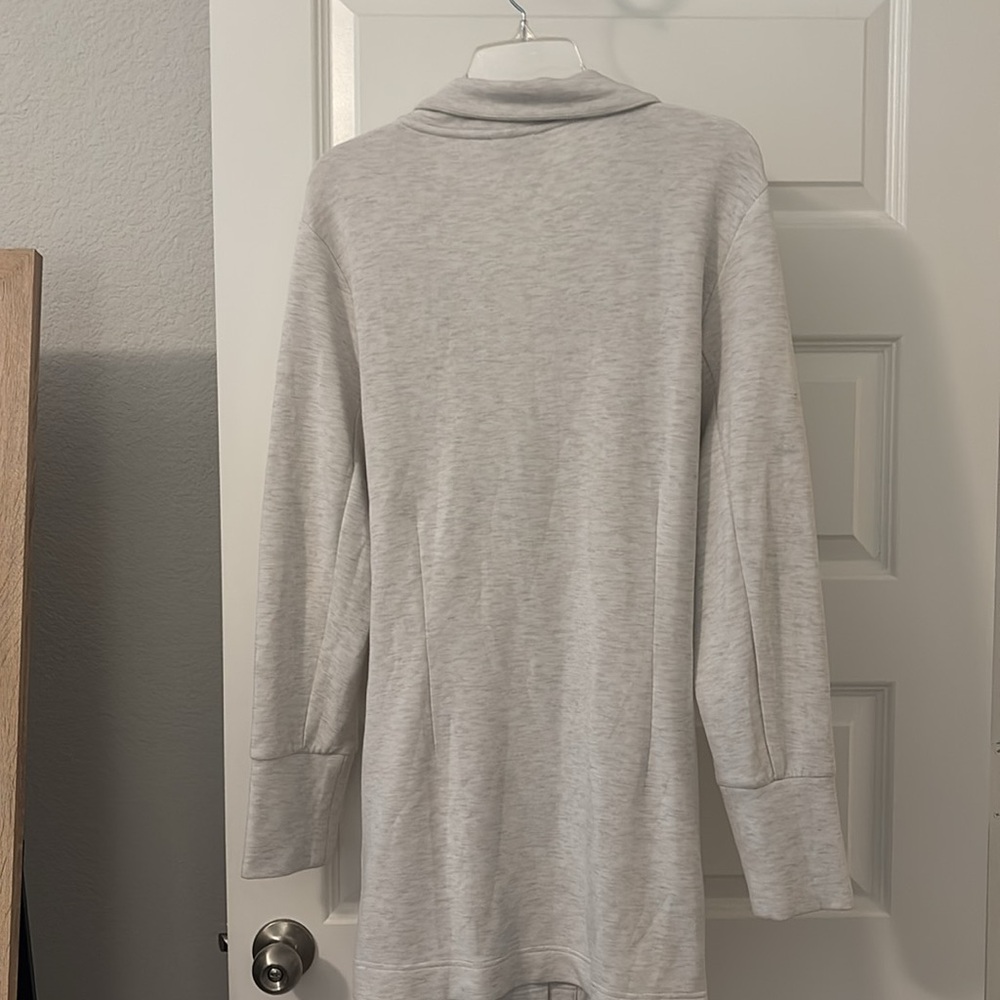 Varley Light Gray Anset wrap jacket SZ XL button closure super soft athleisure - Picture 2 of 16